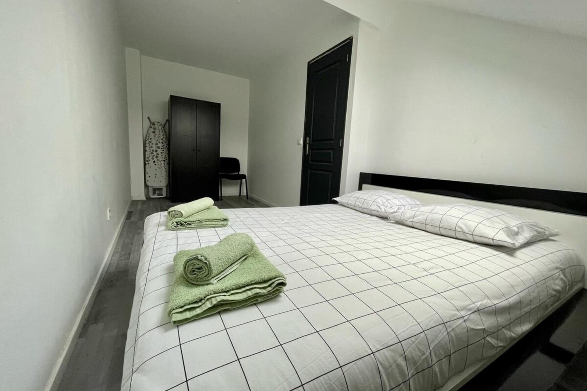 Duplex Montereau Centre - Chez Marc Apartment Bagian luar foto